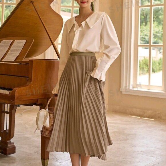 High Waist Solid Pleated Skirt - Picture 4 of 10